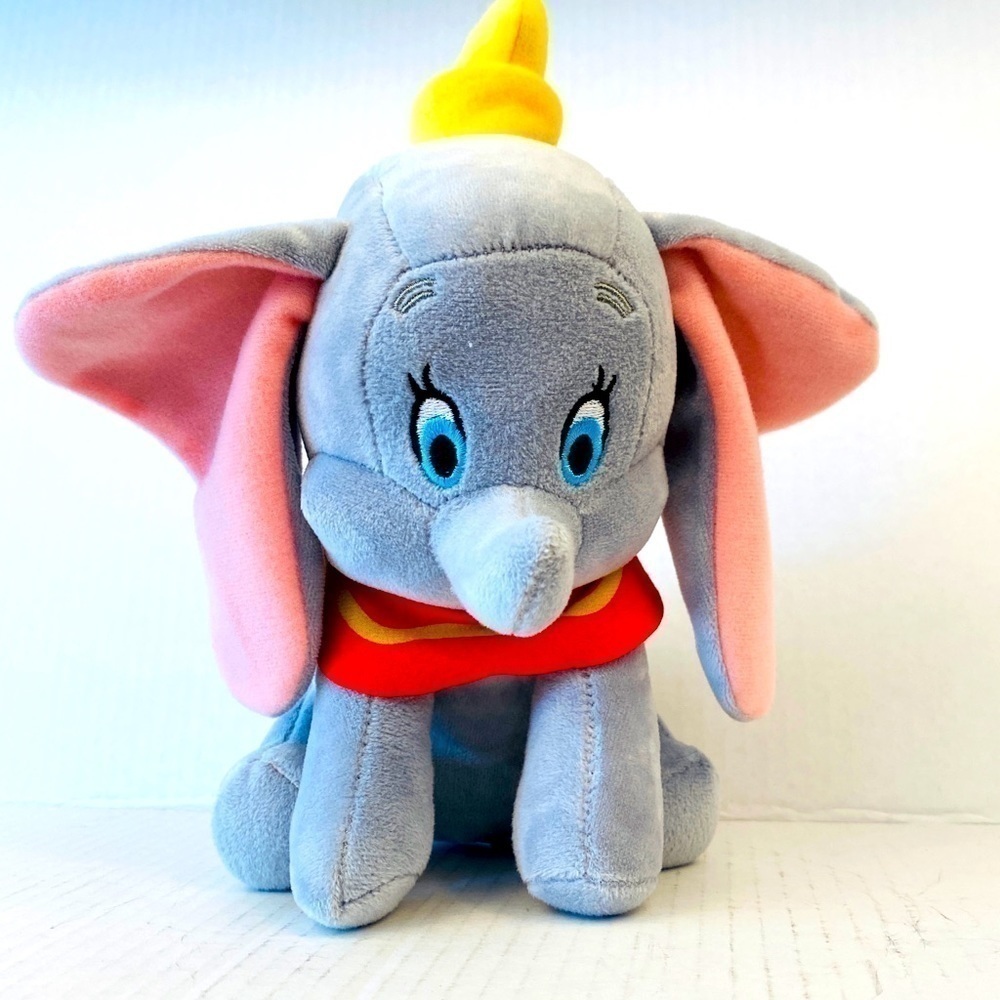 Disney dumbo plush 24cms 9” high elephant
